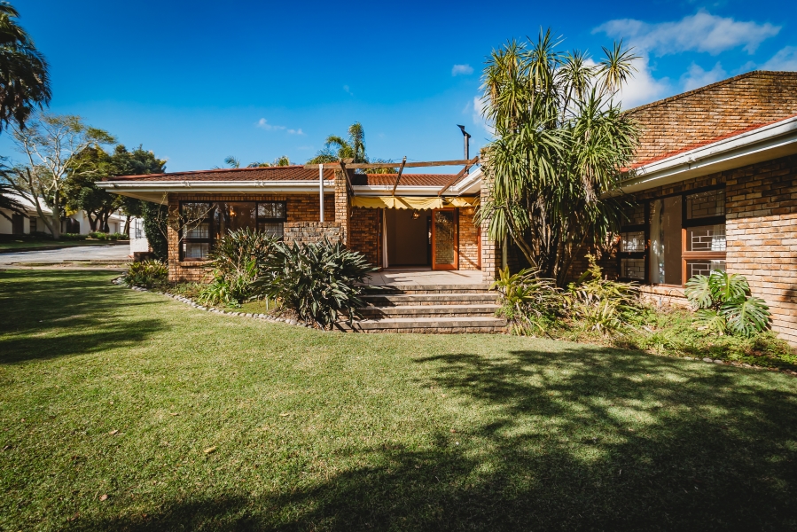 5 Bedroom Property for Sale in Camphersdrift Western Cape